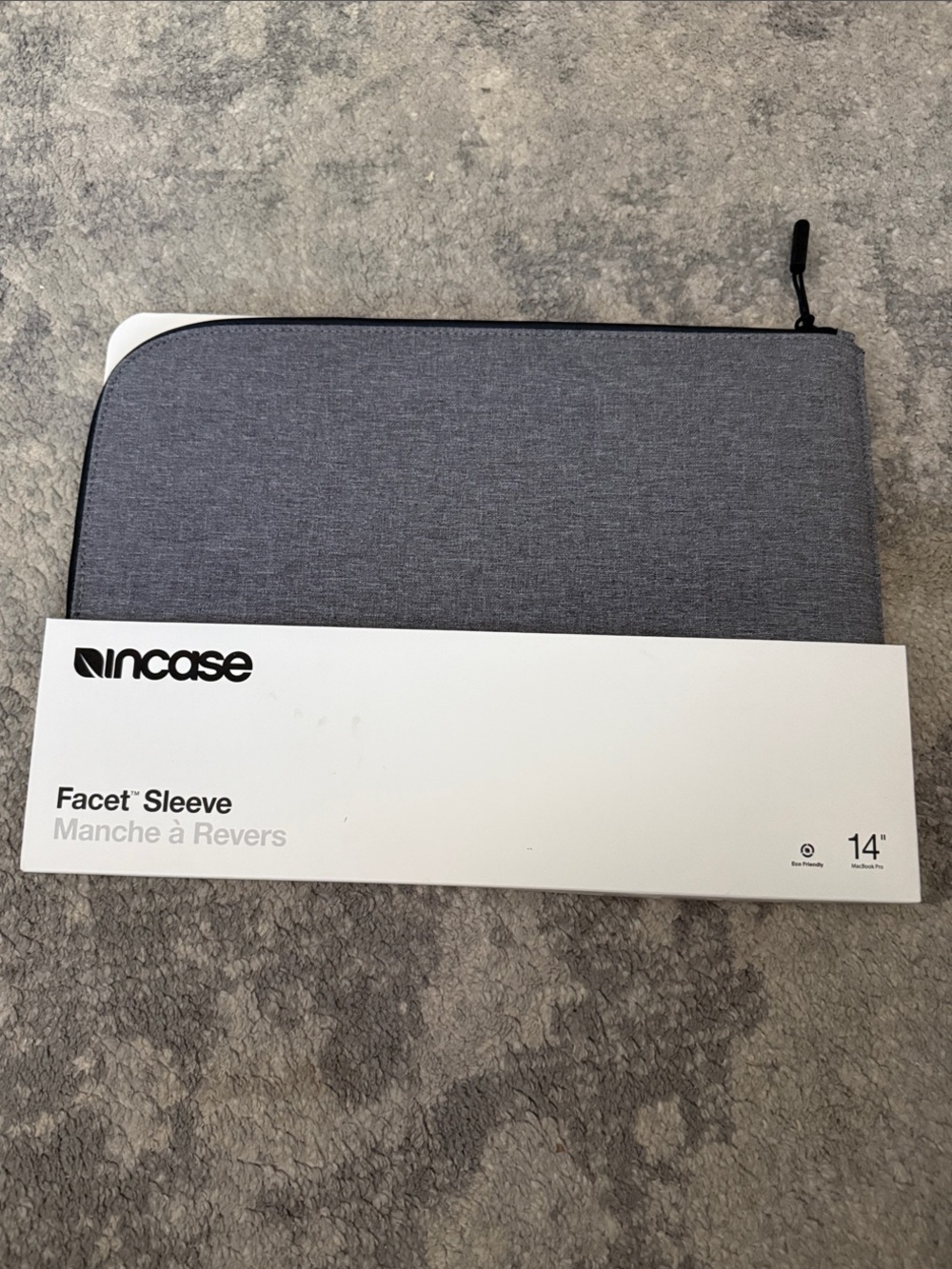 Incase Facet Sleeve — Dark Heather Gray (Fits 14” MacBook Pro)